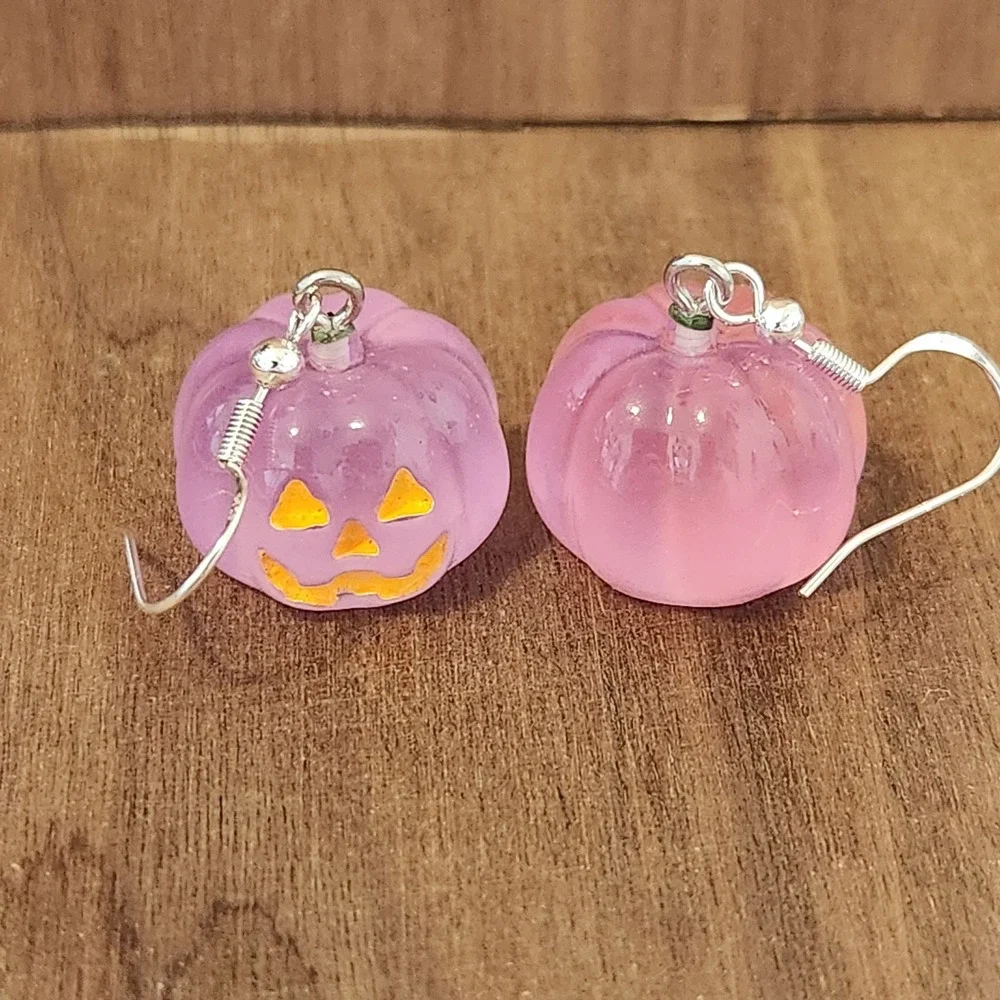 Purple Pumpkin Jack-O-Lantern Halloween Dangle Earrings Spooky Pastel Goth